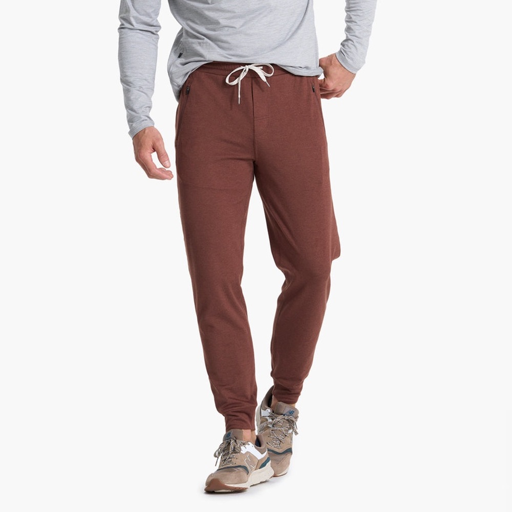 Vuori Men's Joggers in Brown with White Drawstring